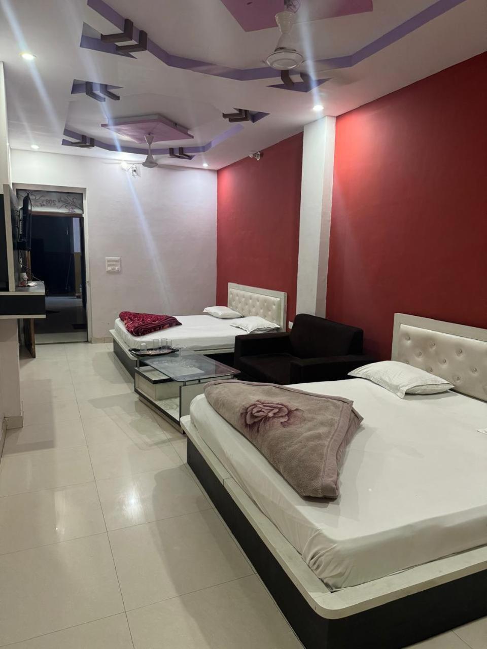 Hotel Aapno Shyam And Restaurant Khatu Bagian luar foto